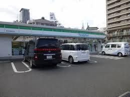 コンビニ　ファミリーマート（コンビニ）まで340m