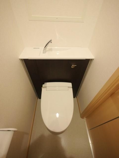 トイレ　★ウォシュレット付のトイレです★