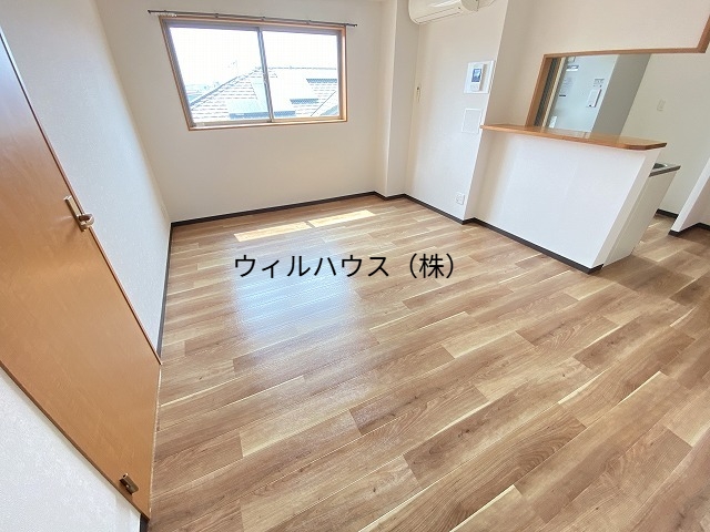 居室・リビング　人気のカウンターキッチン！