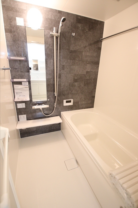 バス・シャワールーム　バスルーム