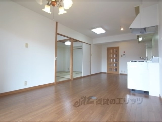 居室・リビング　居室