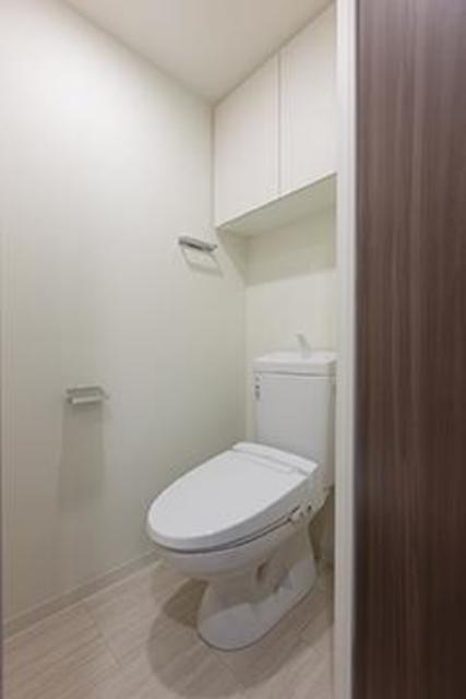 トイレ　※写真は同タイプ住戸です。