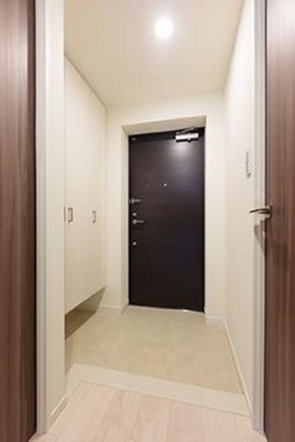 玄関　※写真は同タイプ住戸です。