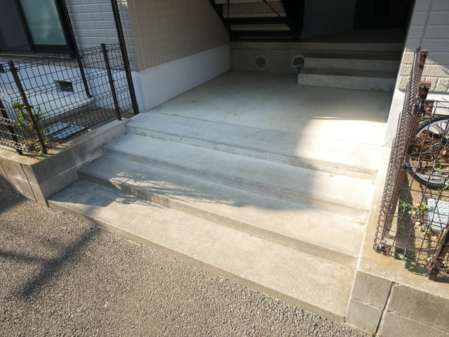 エントランス　★建物入り口のお写真です★