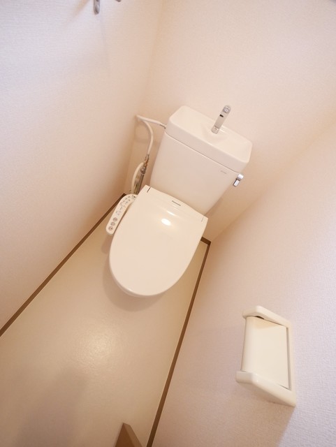 トイレ　★人気の温水洗浄便座付のトイレです★