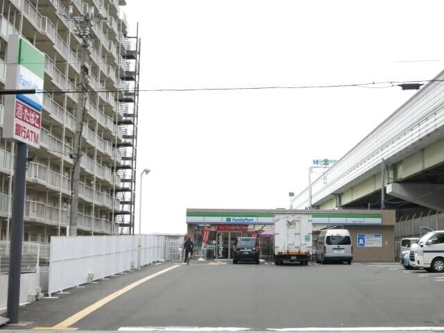 コンビニ　セブンイレブン大阪金蘭会前店（コンビニ）まで553m