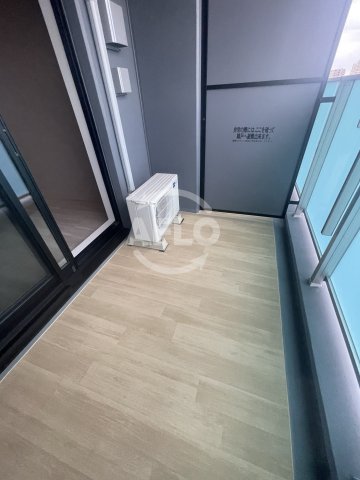 バルコニー　レオンヴァリエ長堀通　バルコニー