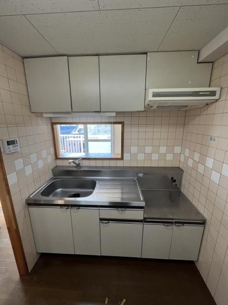 キッチン　ガスコンロは持ち込んで下さい。