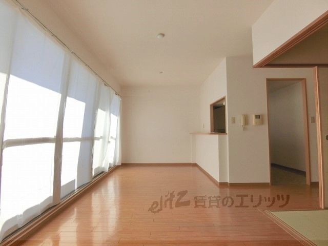 居室・リビング　リビング