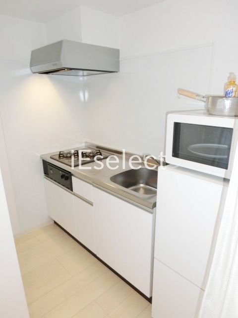 キッチン　システムキッチン　家具は撤去します