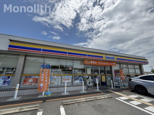 コンビニ　ミニストップ和泉池田下町店（コンビニ）まで1024m