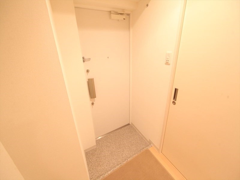 玄関　玄関　ダブルロック　玄関収納有り（収納充実してます）