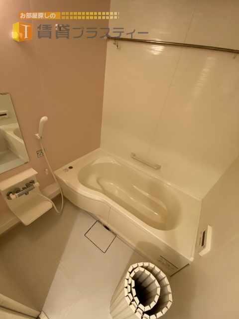 バス・シャワールーム　ゆったりバスタイム！