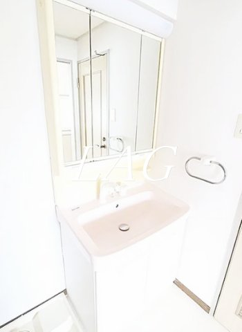 洗面設備　独立洗面台です。