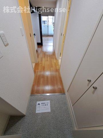 玄関　収納もある玄関です