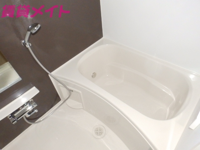 バス・シャワールーム　バス同型物件写真