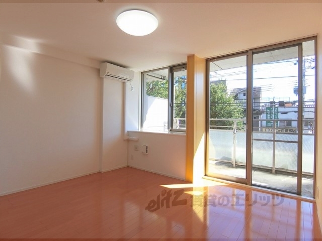 居室・リビング　洋室