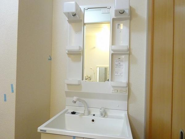 洗面設備　独立洗面台！