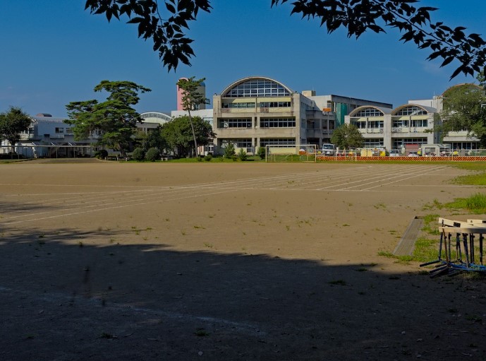 中学校　つくば市立谷田部東中学校（中学校）まで1518m