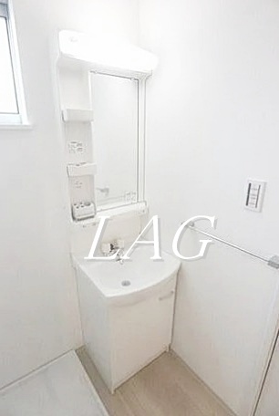 洗面設備　独立洗面台です。