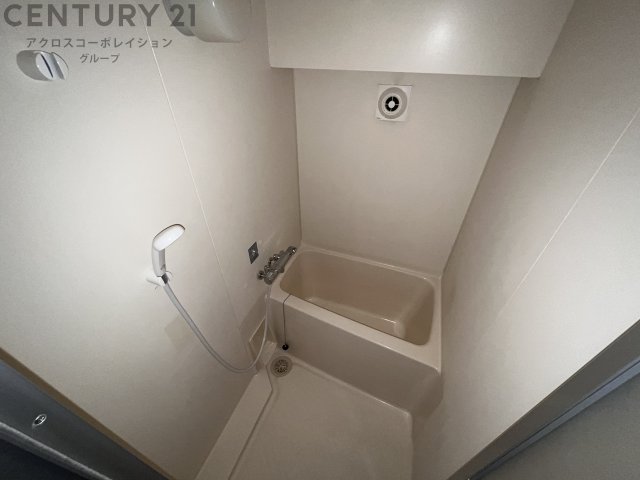 バス・シャワールーム　シンプルで機能的なユニットバスです！