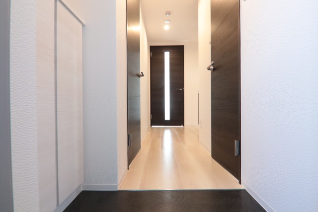 玄関　※別室の参考写真の為、現況優先です。