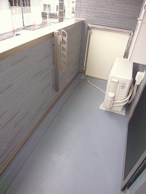 バルコニー　外からの目が気にならないバルコニーで洗濯物が干せます
