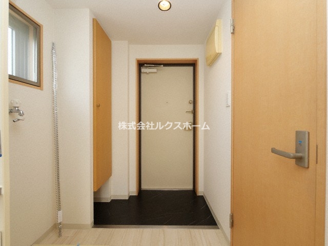 玄関　明るい玄関です