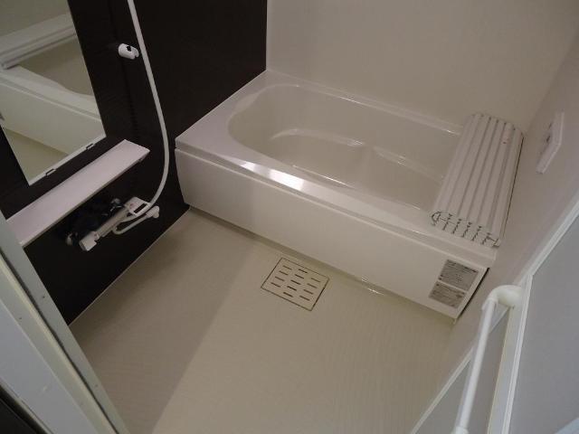 バス・シャワールーム　バス（イメージ）