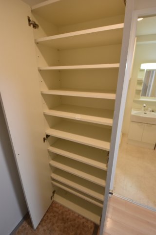 収納　サニーハウス天満橋　シューズボックス