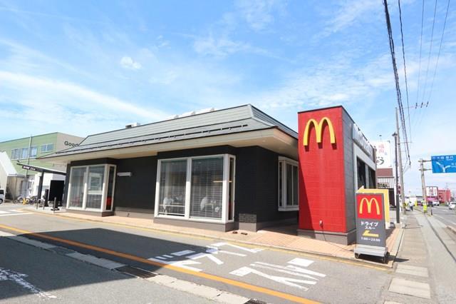 飲食店　マクドナルド秋田仁井田店（飲食店）まで1700m