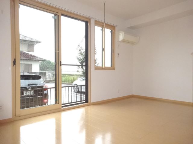 居室・リビング　リビング