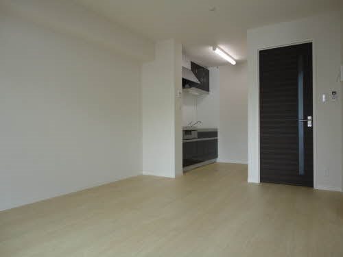 居室・リビング　リビング　※別号室参考写真