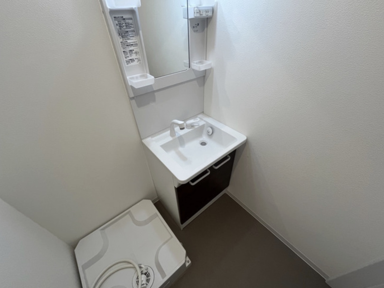 洗面設備　※同シリーズ参考写真