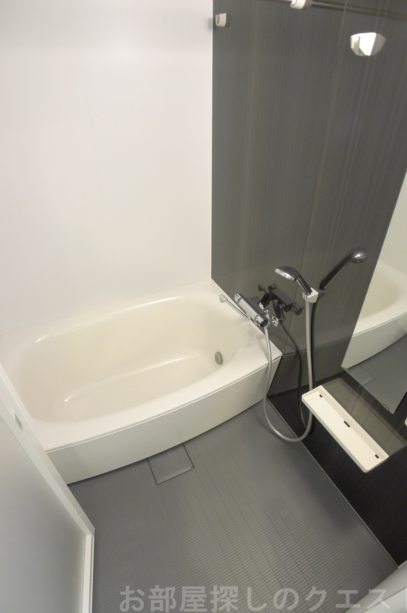 バス・シャワールーム　（写真は同タイプ)