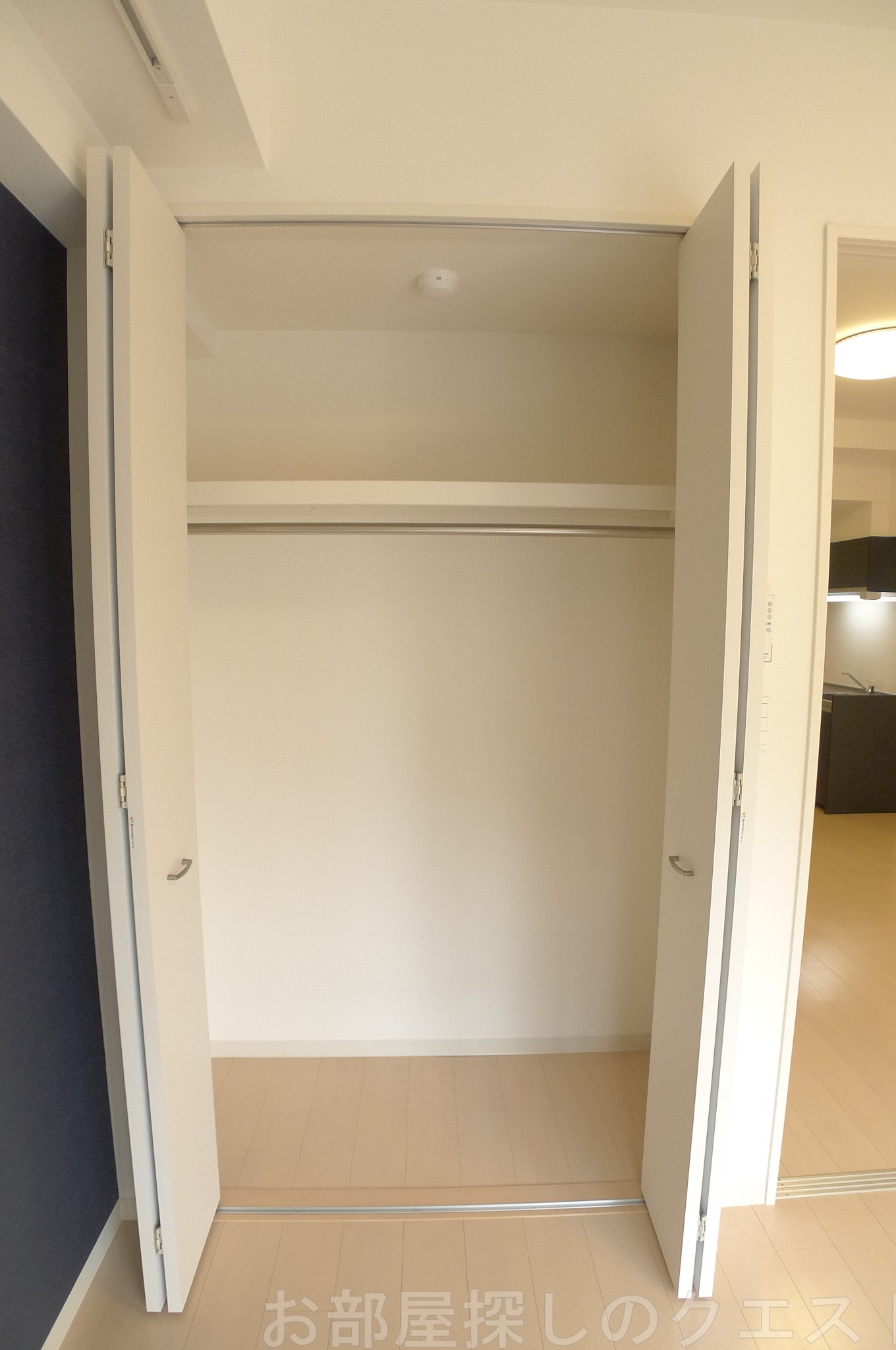 収納　（写真は同タイプ)