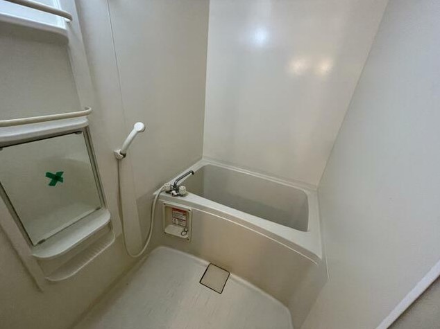 バス・シャワールーム　退去前のため現況を優先します
