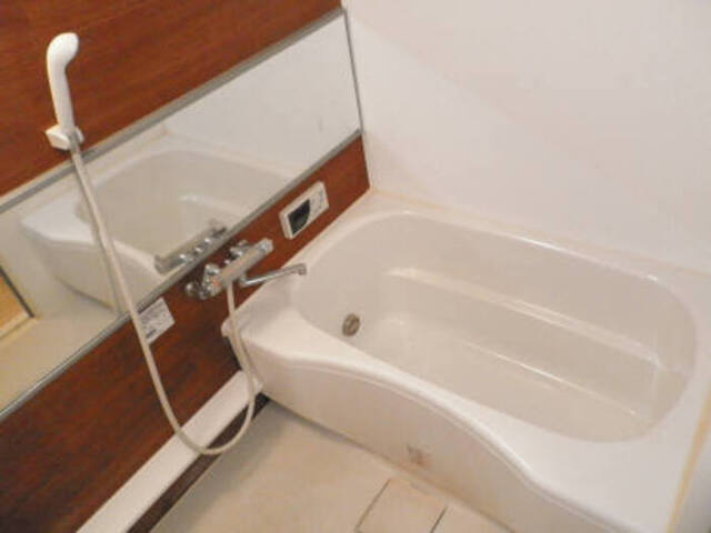 バス・シャワールーム　バスルーム