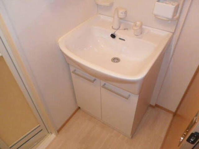 洗面設備　洗髪洗面化粧台