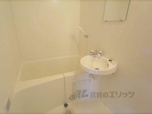 バス・シャワールーム　バス