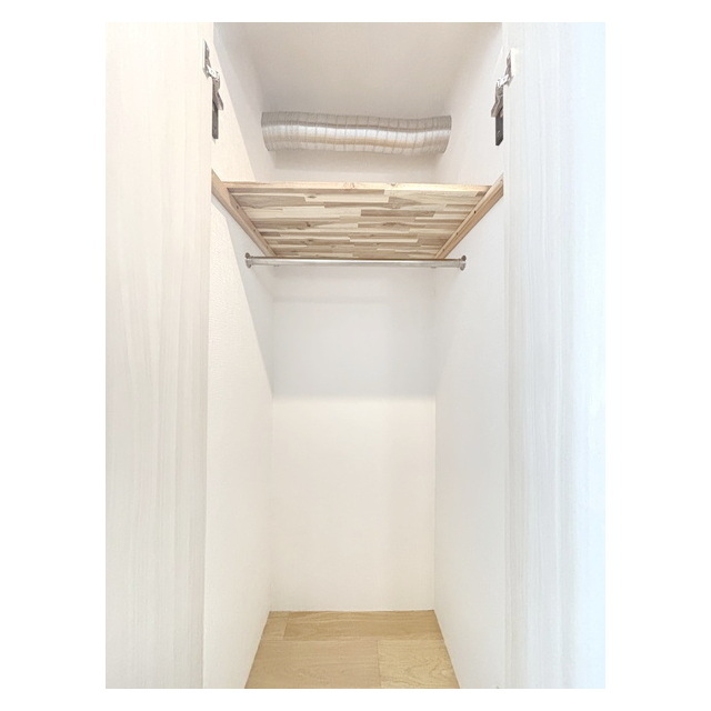 収納　シンプルで使いやすいクローゼット