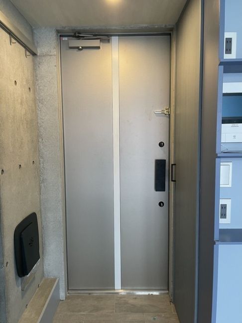 玄関　他号室参考画像になります。