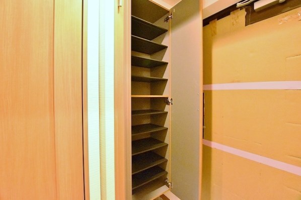 エントランス　★トールタイプシューズBOXなので棚を外せばブーツも置けます