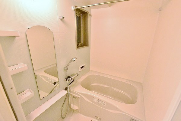 バス・シャワールーム　★雨の日も安心♪浴室冷暖房乾燥機付き浴室★