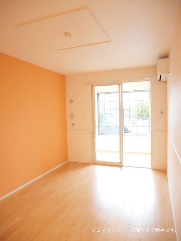 居室・リビング　図面と現状に相違がある場合には現状を優先