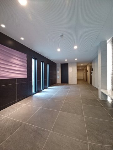 ロビー　ゆとりのあるロビーです