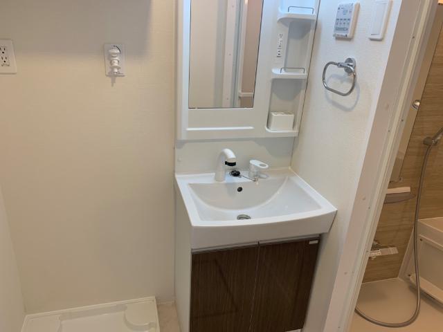 洗面設備　洗髪洗面化粧台