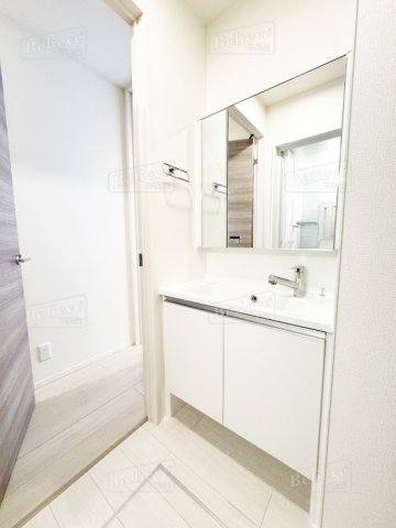 洗面設備　綺麗で明るい洗面所です☆