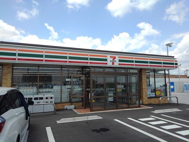 コンビニ　セブンイレブン田口新田店（コンビニ）まで350m