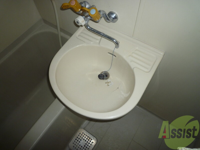 洗面設備　洗面台もついてます